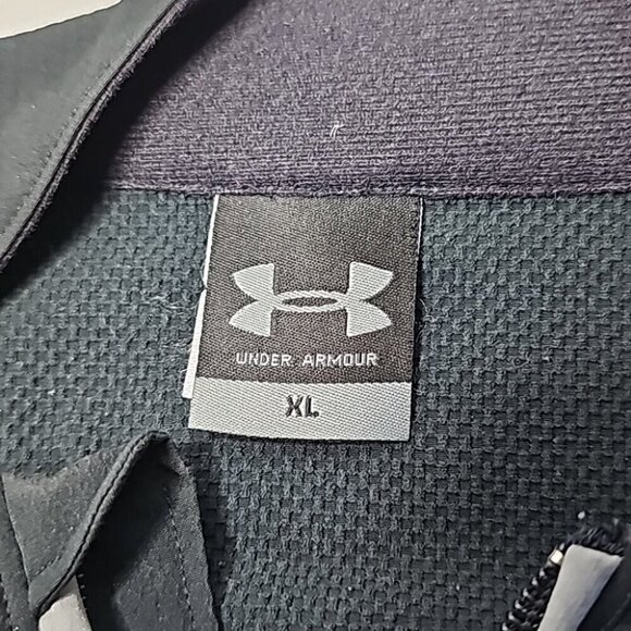 UNDER Armour XL black and gray zip up jacket - Picture 5 of 6
